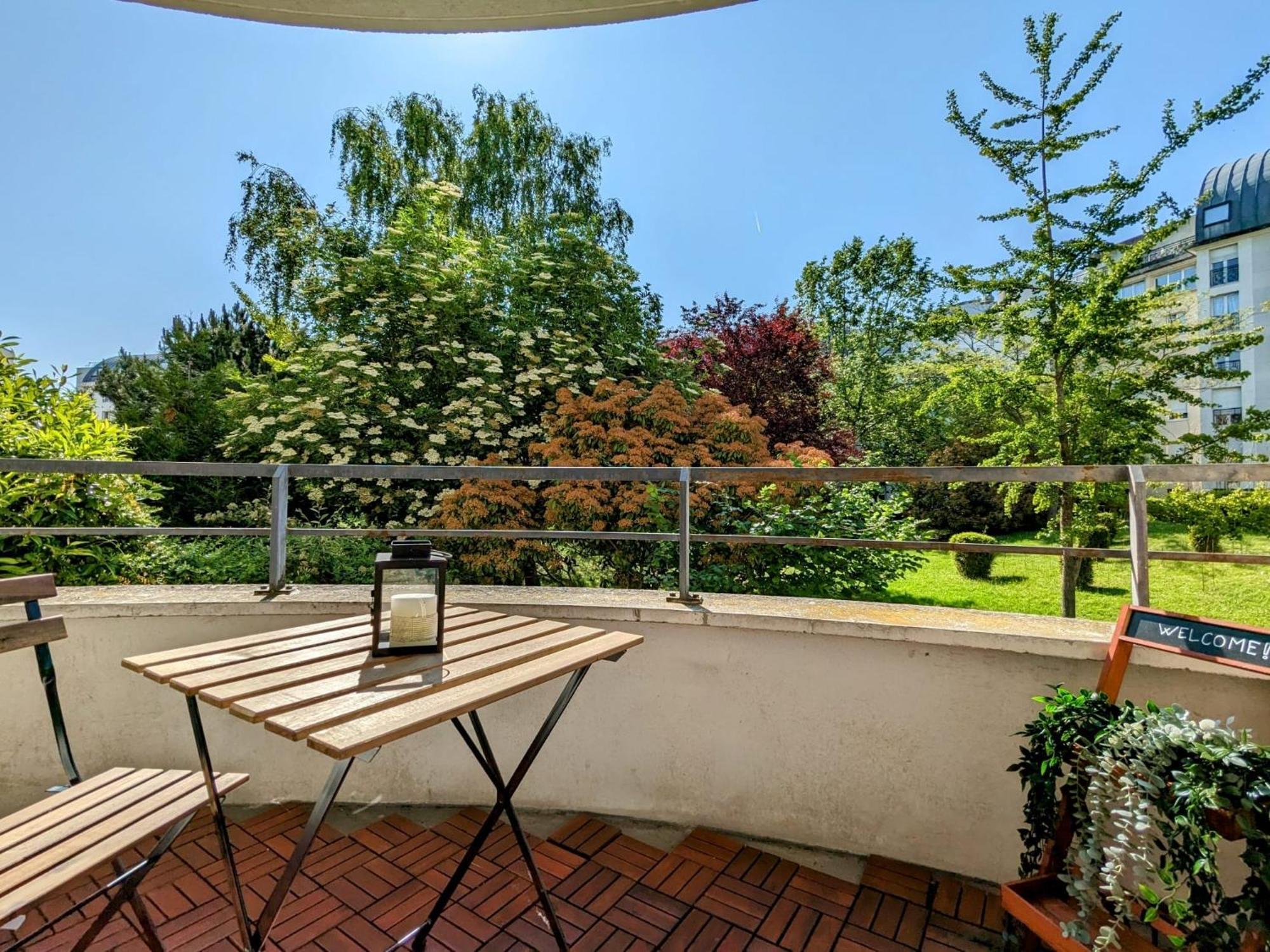 Studio Cosy Au Pied De La Gare De Cergy Le Haut - 35 Min De Paris Apartment Luaran gambar